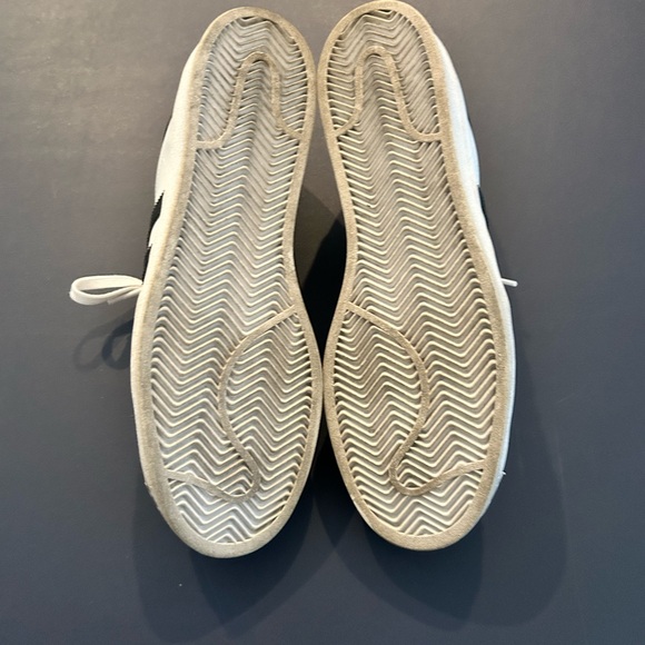 Adidas men’s Superstar sneakers white with navy stripes size 12 - Picture 2 of 5